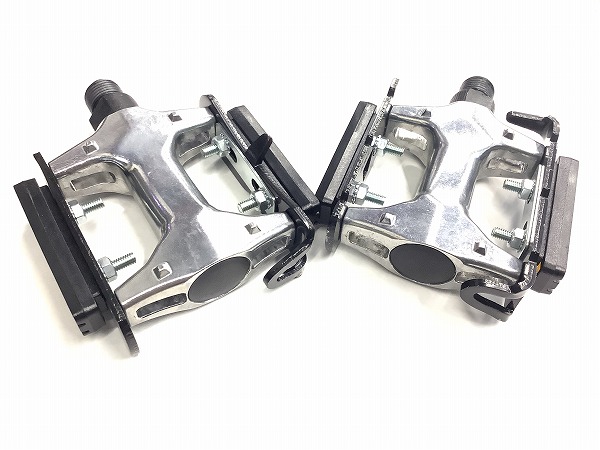 フラットペダル ブラック/シルバー