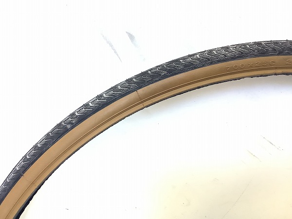 クリンチャータイヤ TOURER PLUS 700x25c