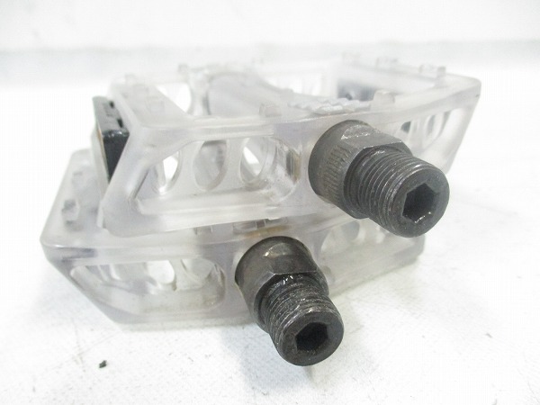 フラットペダル クリア