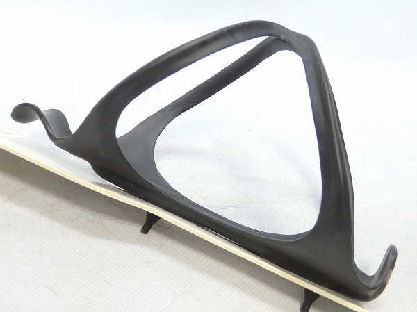 カーボンボトルケージ MANDIBLE