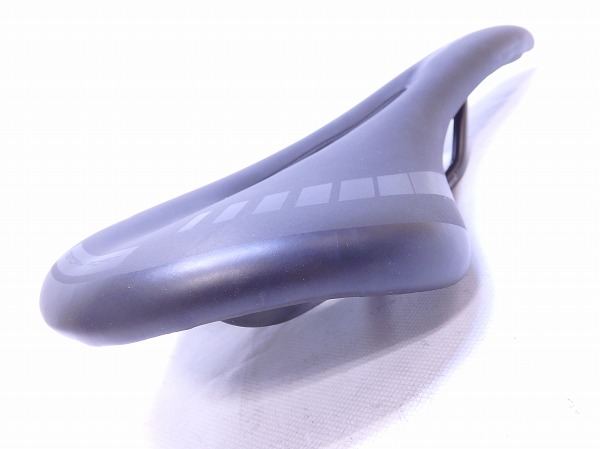 サドル スチールレール ブラック