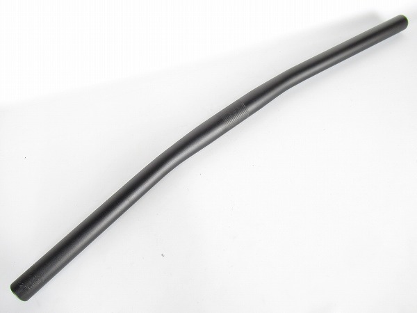フラットバーハンドル　AL-100　ブラック　25.4mm/560mm