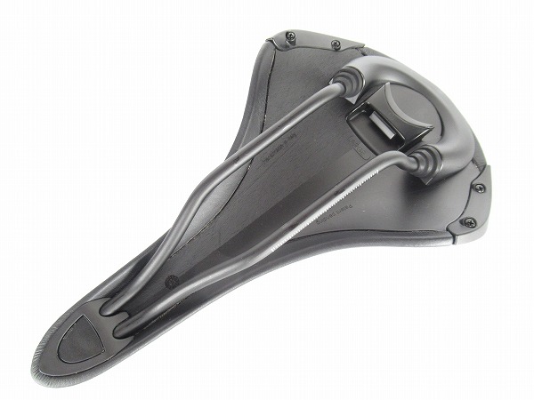 サドル　ALIANTE　ブラック　LARGE　SPINE CONCEPT　スチールレール