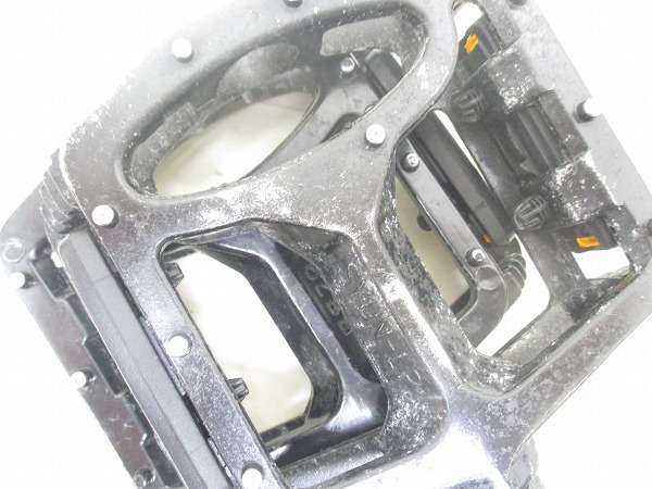 フラットペダル B829 ブラック