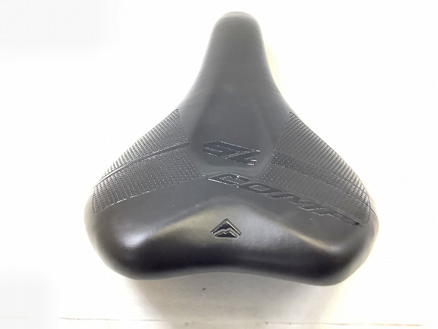 純正サドル　COMP　BLK