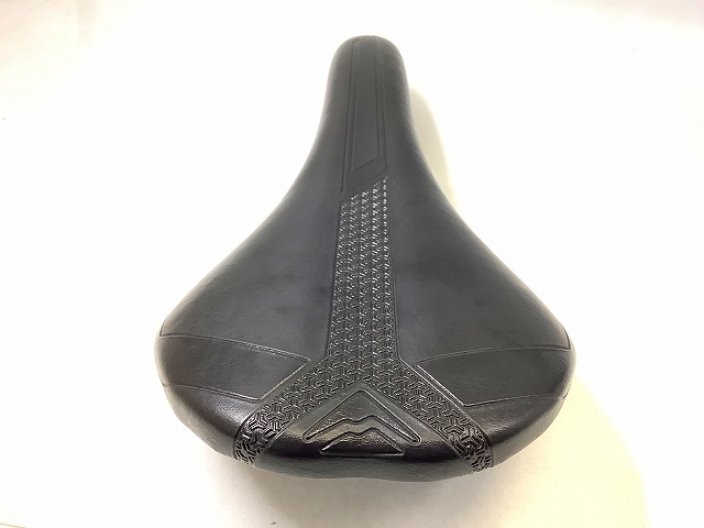 純正サドル　　BLK