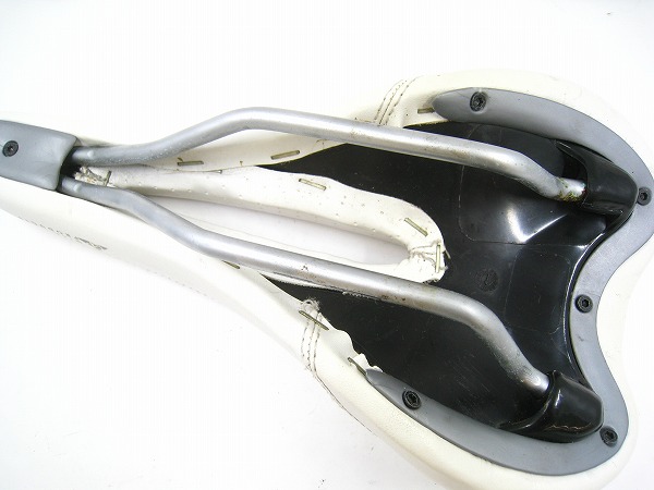 サドル クロモリレール ホワイト