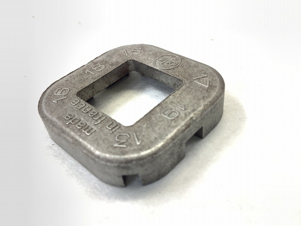 スポークレンチ