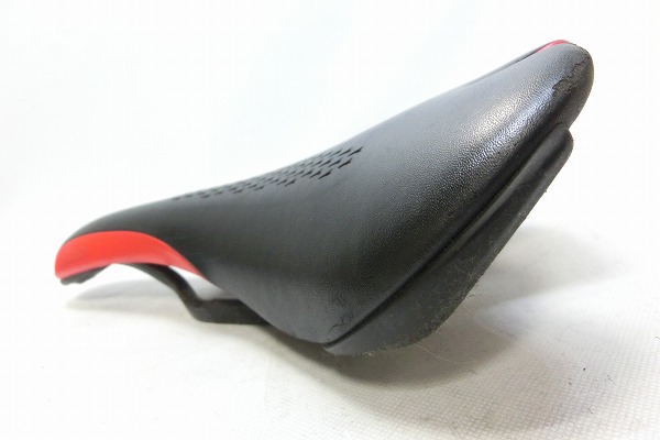 サドル ALIANTE カーボンレール