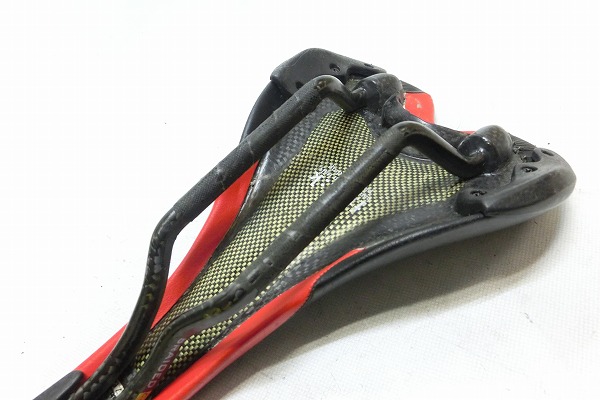 サドル ALIANTE カーボンレール