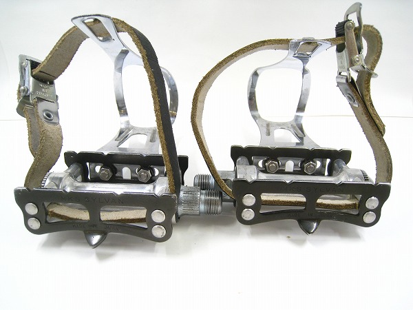 トゥークリップペダル SYLVAN TRACK