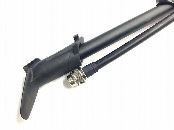 サスペンションポンプ