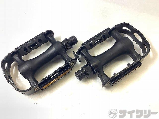フラットペダル 