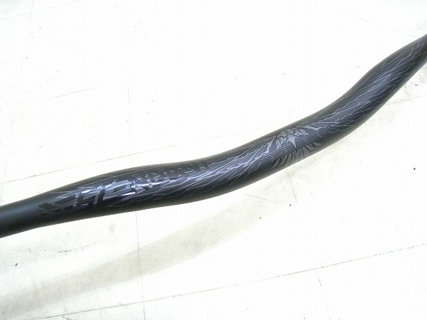 ライザーバー DESCENDANT 770/31.8mm ブラック ※カット