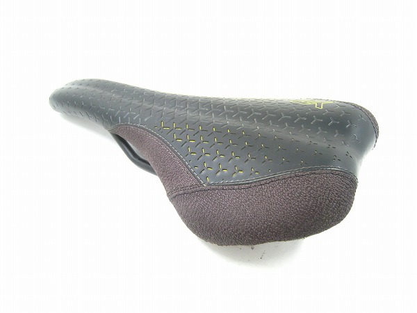 サドル スチールレール ブラック/イエロー