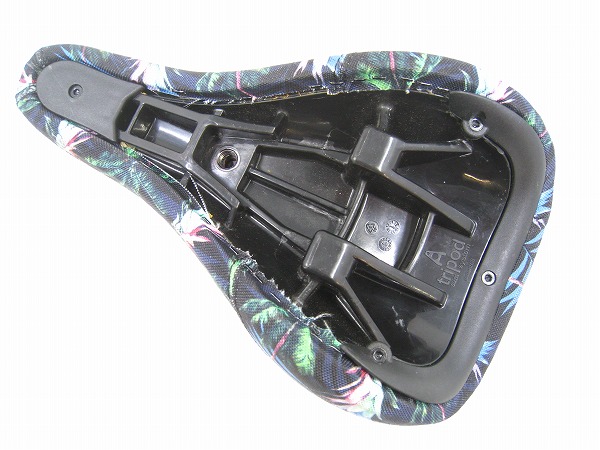 トライポッドサドル トライポッドシートポスト専用