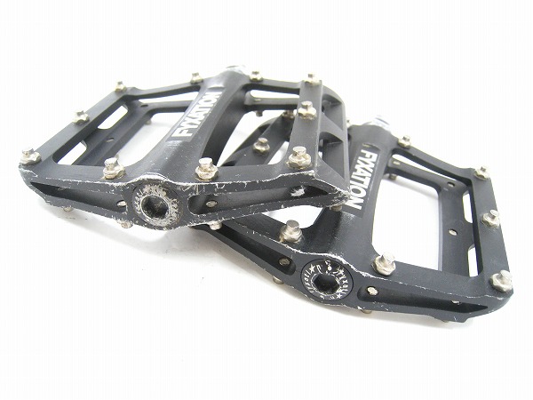 フラットペダル Mesa 61 Alloy ブラック