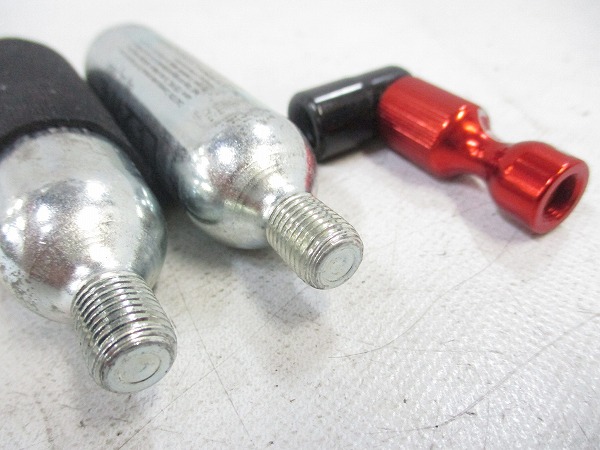 インフレーター TRIGGER DRIVE CO2 ボンベx2 付属