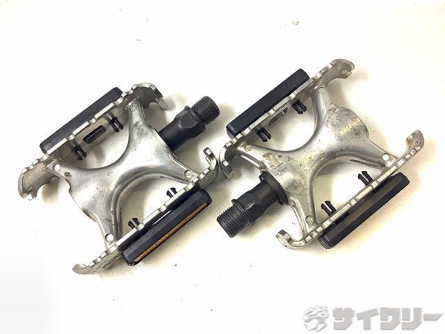 フラットペダル