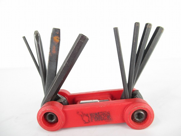携帯工具　レッド