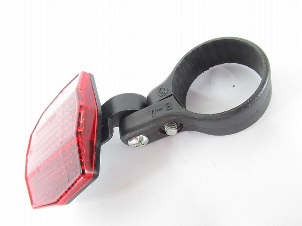 リフレクター　リア用　クランプ径：31.8mm