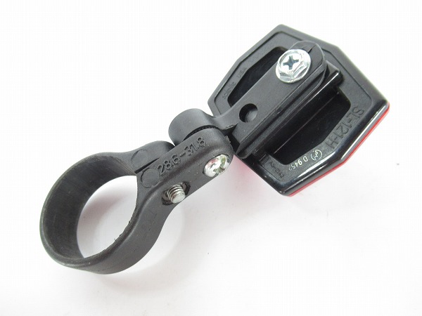 リフレクター　リア用　クランプ径：31.8mm