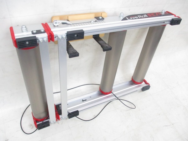 3本ローラー台 LIVE ROLL R700