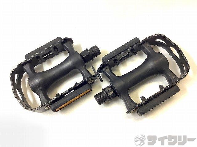 フラットペダル