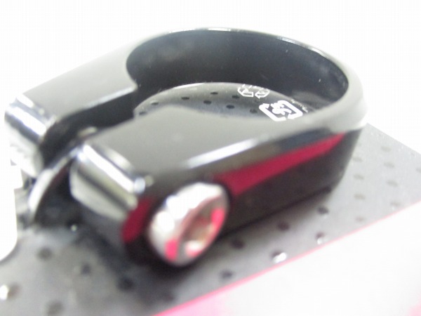 シートクランプ ブラック 31.8