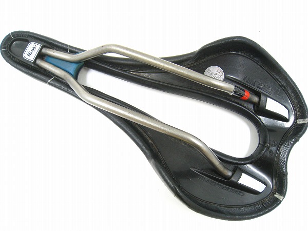 サドル SLR SUPERFLOW チタンレール