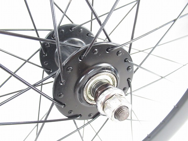 ピストフロントホイール　700c　クリンチャー　ナット締めタイプ