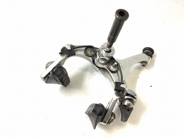 フロントブレーキキャリパー　BR-1050　105