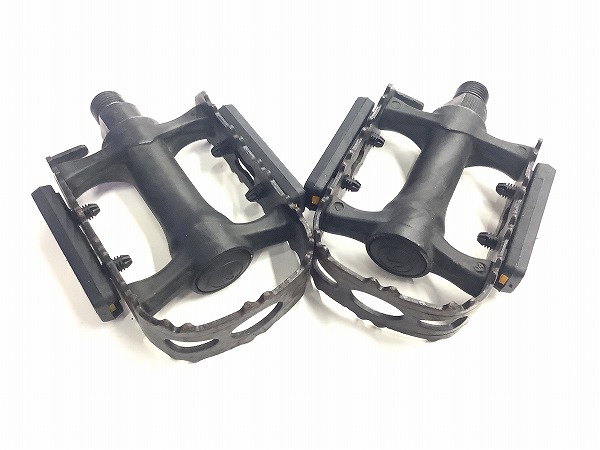 フラットペダル ブラック