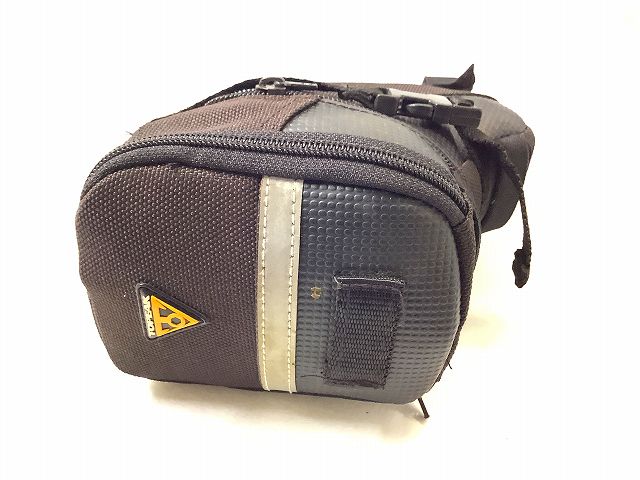 サドルバッグ　ストラップマウント