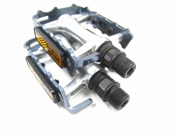 フラットペダル グレー