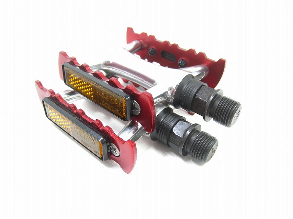 フラットペダル レッド