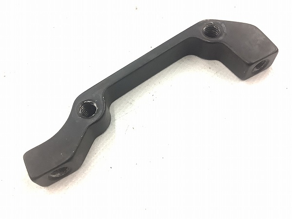 ディスクブレーキ台座