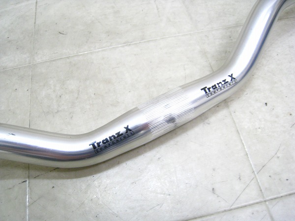 ライザーバー 25.4/590mm アルミ