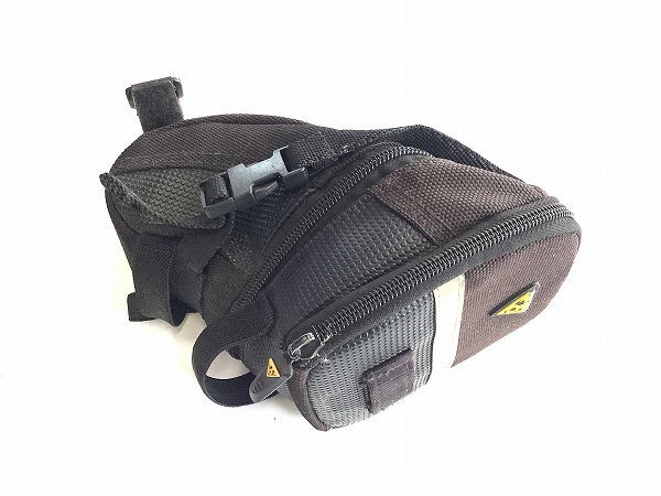 サドルバッグ 破れあり