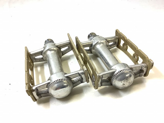 フラットペダル SYLVAN 