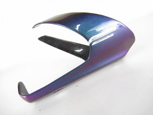 カーボンボトルケージ