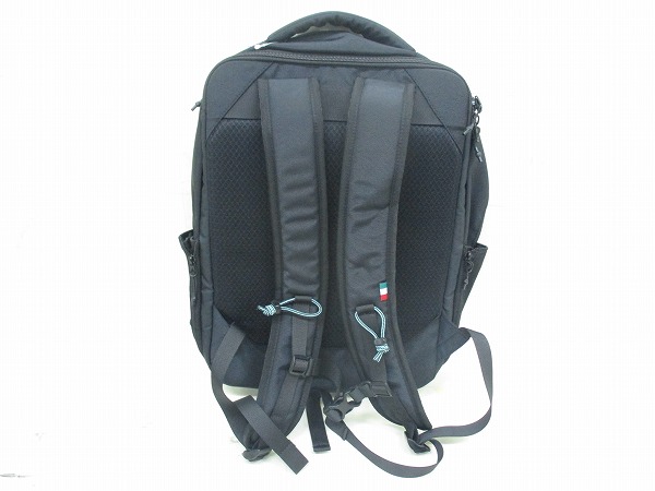 スリールームバックパック ブラック