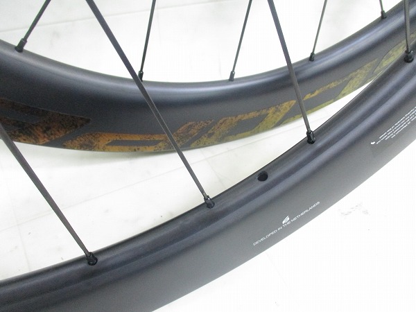 【未使用】カーボンホイールセット R5 DISC RED-SUN 622x21 シマノフリー11s