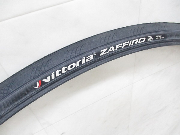 クリンチャータイヤ ZAFFIRO 700x25c
