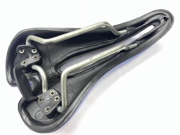 サドル extra スチールレール