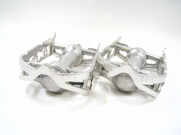 ペダル SYLVAN ROAD