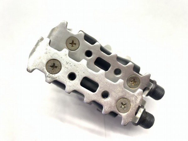 フラットペダル LU-955