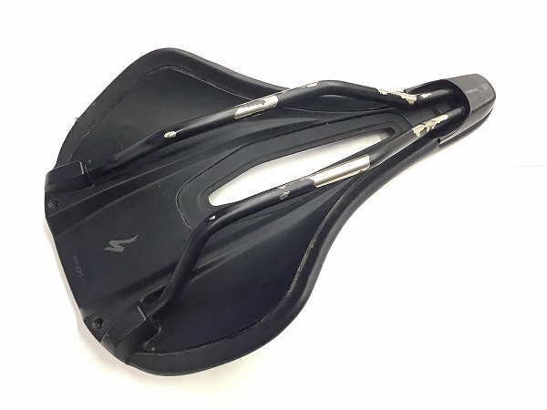 サドル POWER ARC 143mm