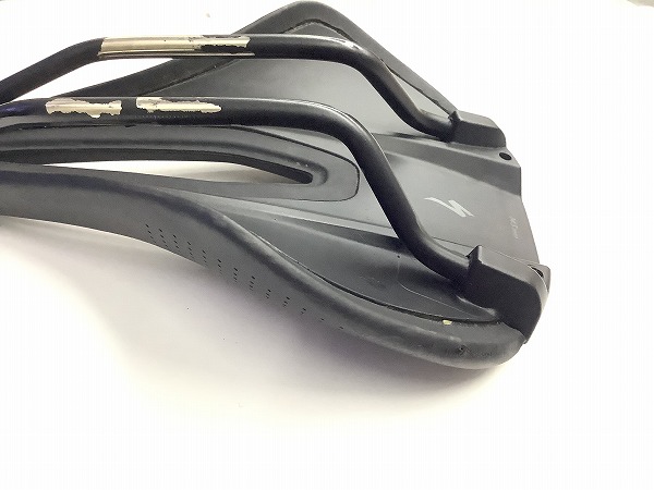 サドル POWER ARC 143mm