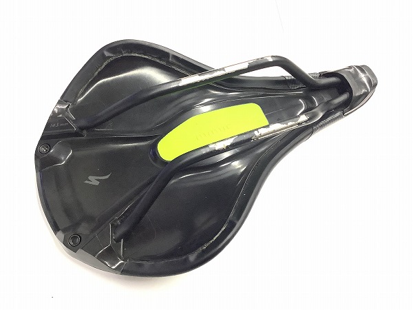 サドル MIMIC POWER HOLLOW Tiレール 143mm